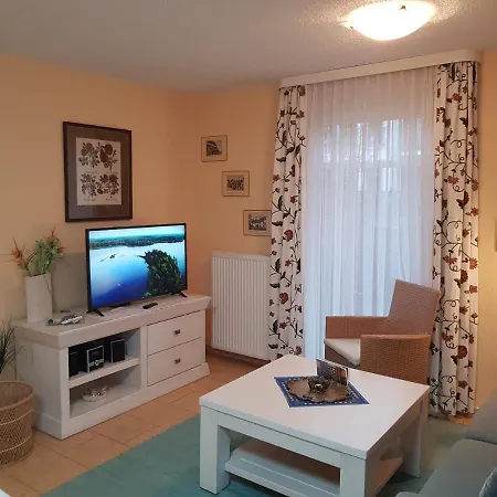 Seefisch, 4 Mit Terrasse Daire Goehren (Ruegen)